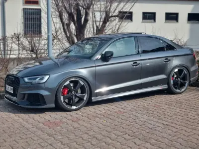 Gebraucht Audi RS3 Sport 400 PS (294 kW) 2019 Grau Limousine