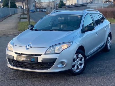 Grau Gebraucht 2012 Renault Mégane GrandTour Expression Kombi | 1.899 € (Superpreis)