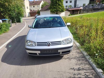 Gebraucht VW Golf IV 77 PS (56 kW) 2002 Kleinwagen