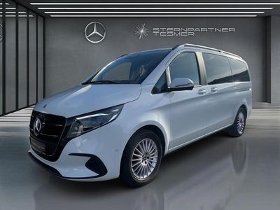 Weiß Gebraucht 2024 Mercedes V220 Style Van / Kleinbus | 61.800 € (Fairer Preis)