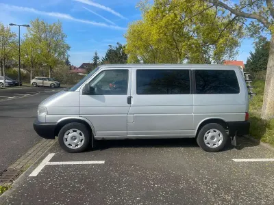 Gebraucht VW Caravelle 102 PS (75 kW) 2001 Silber Van