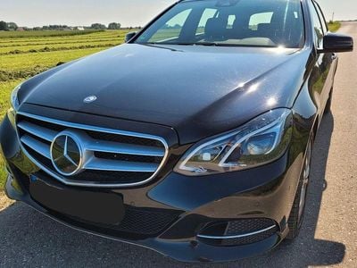 Schwarz Gebraucht 2013 Mercedes E220 Kombi | 13.120 € (Fairer Preis)
