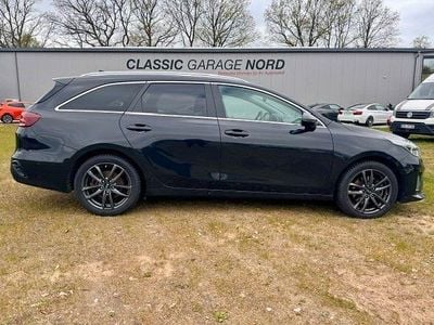 Second-hand Kia Ceed Sportswagon Platinum Edition 105 CP (77 kW) 2020 Negru Break
