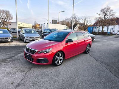 Gebraucht Peugeot 308 Access 131 PS (96 kW) 2018 Rot Kombi