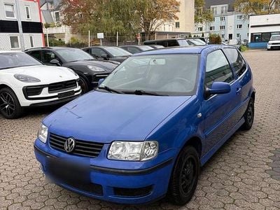 Gebraucht VW Polo 60 PS (44 kW) 2001 Blau Kleinwagen