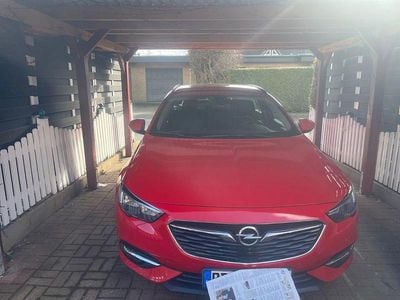 Gebraucht Opel Insignia Edition 140 PS (102 kW) 2018 Rot Kombi