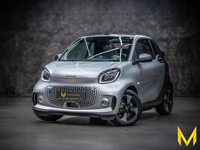 Silber (cool silver (metallic) (silber)) Gebraucht 2024 Smart ForTwo Electric Drive Passion Exclusive Cabrio | 19.444 € (Fairer Preis)