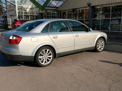 Second-hand Audi A4 135 CP (99 kW) 2002 Argintiu Hatchback