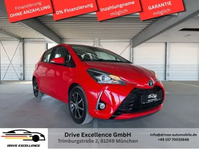 Gebraucht Toyota Yaris 111 PS (81 kW) 2018 Rot Kleinwagen