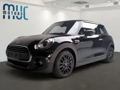 Gebraucht Mini ONE Chili 102 PS (75 kW) 2020 Enigmatic black metallic Kleinwagen