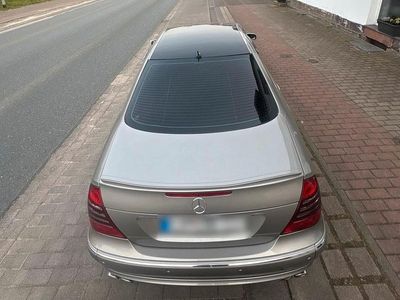 Second-hand Mercedes E240 177 CP (130 kW) 2005 Gri Berlinǎ