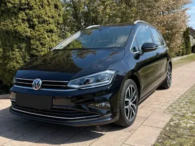 Usata VW Golf 150 CV (110 kW) 2020 Nero Monovolume