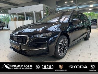 Schwarz Neu 2025 Skoda Octavia Tour Kombi | 33.990 € (Fairer Preis)