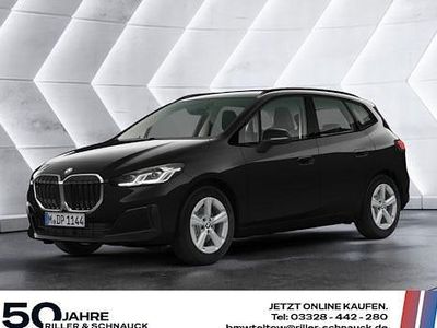 Neu BMW 218 136 PS (100 kW) 2025 Schwarz Kombi