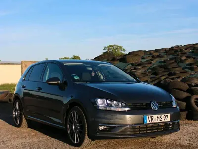 Gebraucht VW Golf VII 150 PS (110 kW) 2017 Grau Kleinwagen