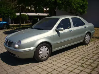 Gebraucht Lancia Lybra 131 PS (96 kW) 2000 Silber Limousine