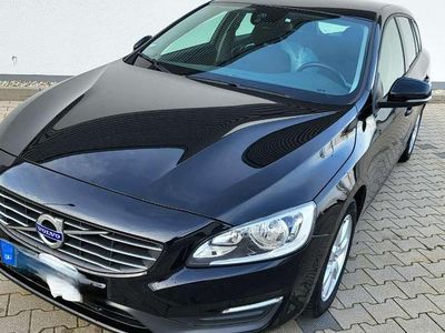 Gebraucht Volvo V60 Kinetic 136 PS (100 kW) 2013 Schwarz Kombi