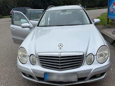 Mercedes E320
