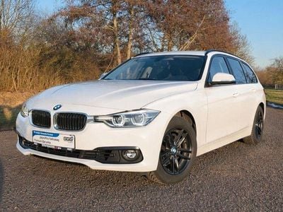 Weiß Gebraucht 2018 BMW 320 Advantage Kombi | 15.900 € (Guter Preis)