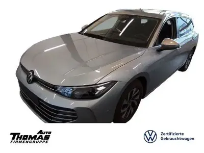 Gebraucht VW Passat Business 150 PS (110 kW) 2025 Oyster silver metallic (metallic) Kombi
