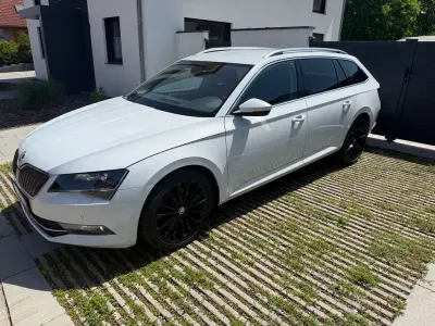 Gebraucht Skoda Superb Style 150 PS (110 kW) 2019 Weiß Kombi