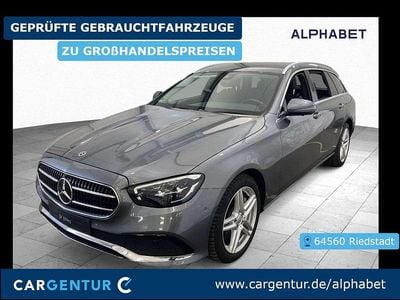 Gebraucht Mercedes E300 Avantgarde 306 PS (225 kW) 2022 Selenitgrau Kombi