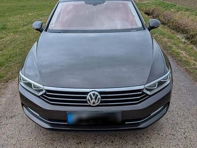 Gebraucht VW Passat Comfortline 150 PS (110 kW) 2016 Braun Kombi