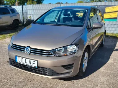 Gebraucht VW Golf Sportsvan Comfortline 110 PS (80 kW) 2015 Gold Van / Kleinbus