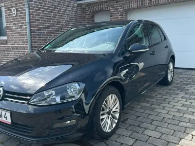 Używany VW Golf VII Edition 86 KM (63 kW) 2014 Czarny Sedan/Limuzyna