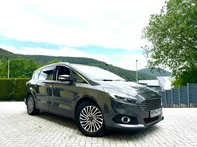 Gebraucht Ford S-MAX Titanium S 150 PS (110 kW) 2019 Grau Van / Kleinbus