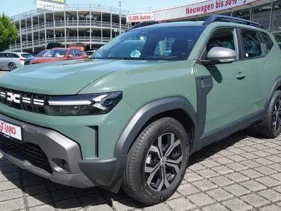 Używany Dacia Duster 131 KM (96 kW) 2025 Srebrny SUV