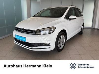 Gebraucht VW Touran Highline 150 PS (110 kW) 2021 Weiß Van / Kleinbus