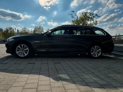 Gebraucht BMW 520 184 PS (135 kW) 2012 Grau Kombi
