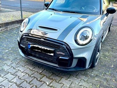 Grau Gebraucht 2022 Mini John Cooper Works Kleinwagen | 30.000 € (Guter Preis)