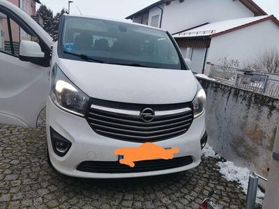 Gebraucht Opel Vivaro S 145 PS (106 kW) 2016 Weiß Van / Kleinbus