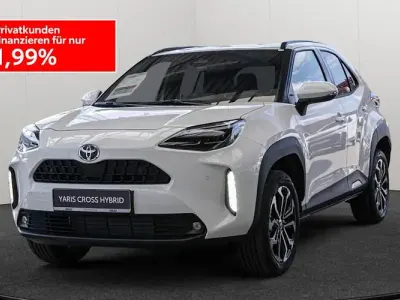 Neu Toyota Yaris Cross 130 PS (95 kW) 2025 Weiß SUV