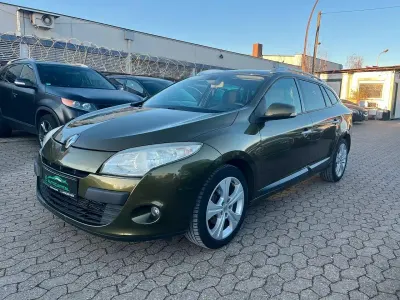 Gebraucht Renault Mégane GrandTour Dynamique 131 PS (96 kW) 2010 Grün Kombi