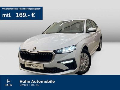 Gebraucht Skoda Scala Essence 116 PS (85 kW) 2025 Moonweiss metallic Kleinwagen