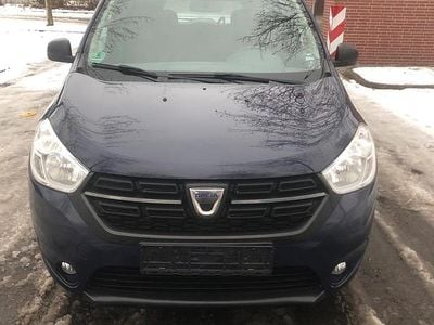 Gebraucht Dacia Lodgy 102 PS (75 kW) 2018 Blau Van / Kleinbus