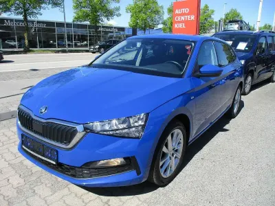 Gebraucht Skoda Scala Tour 110 PS (80 kW) 2022 Energy blau Kleinwagen