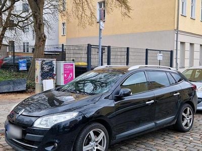 Gebraucht Renault Mégane GrandTour 131 PS (96 kW) 2010 Schwarz Kombi