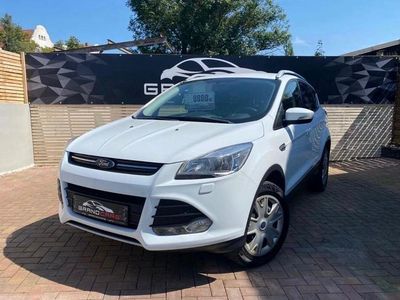 Weiß Gebraucht 2016 Ford Kuga Trend SUV | 9.490 € (Fairer Preis)