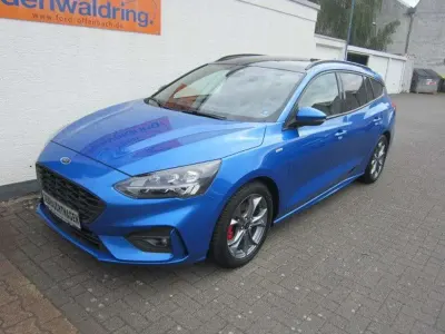 Gebraucht Ford Focus ST-Line X 155 PS (114 kW) 2020 Dynamicblau Kombi