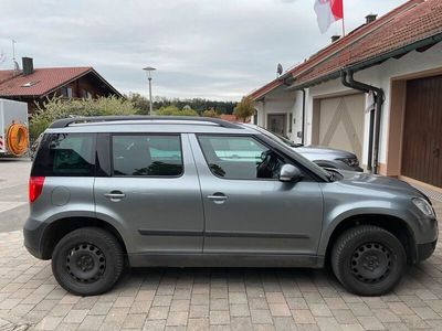 gebraucht Skoda Yeti kleiner, flexibler SUV