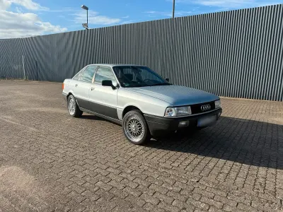 Gebraucht Audi 80 90 PS (66 kW) 1989 Silber Limousine
