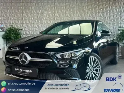 Gebraucht Mercedes CLA200 163 PS (119 kW) 2020 Kosmosschwarz  lack Coupé
