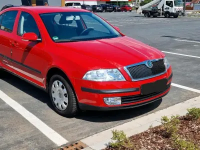 Gebraucht Skoda Octavia 80 PS (58 kW) 2007 Rot Limousine