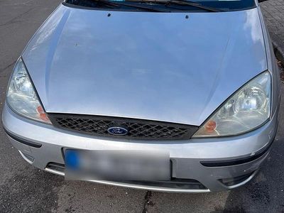 Gebraucht Ford Focus 114 PS (83 kW) 2004 Grau Limousine