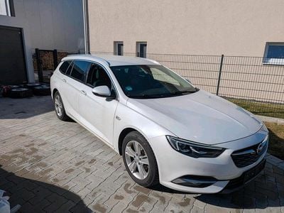 Usata Opel Insignia Innovation 136 CV (100 kW) 2019 Bianco Station wagon
