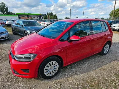 Gebraucht VW Golf Sportsvan Trendline 86 PS (63 kW) 2016 Rot Van / Kleinbus
